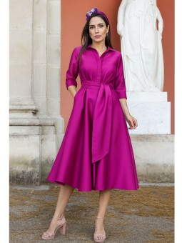 Vestido Fucsia Midi con Cinturón y Falda de Vuelo – Invitada de Boda