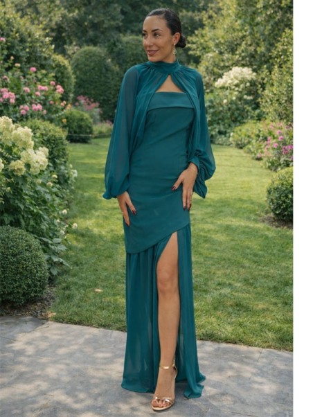 Vestido Largo Elegante Verde Esmeralda con Abertura Lateral y Capa – Moda Mujer