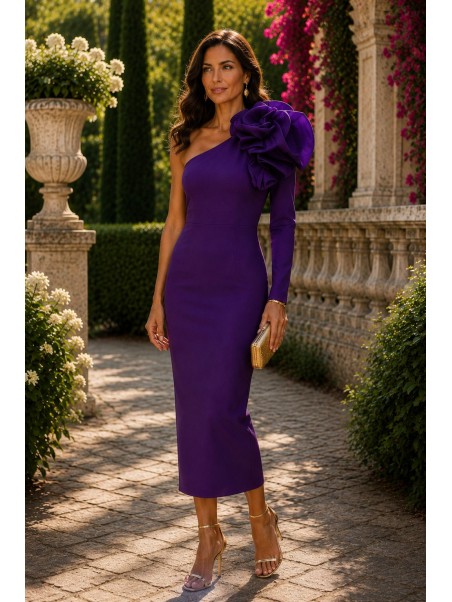 Vestido de fiesta asimétrico con flor | Invitada boda elegante