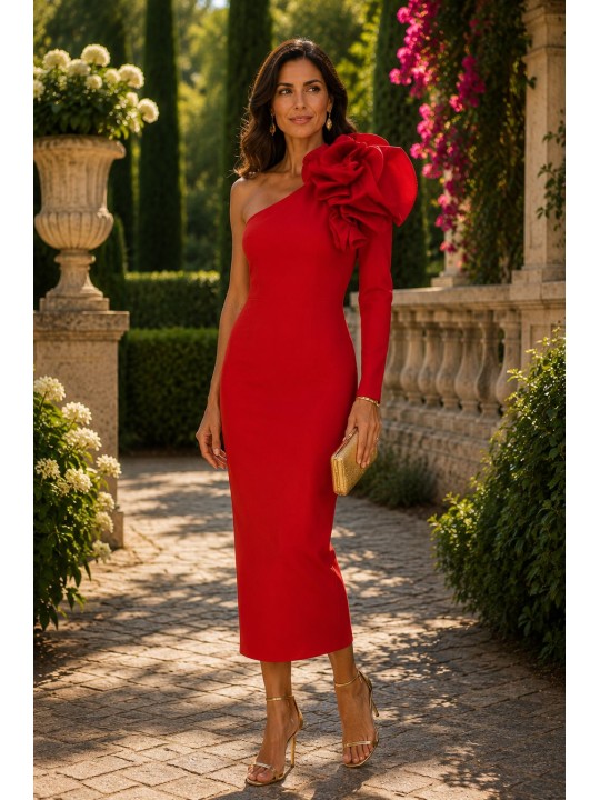 Vestido de fiesta asimétrico con flor | Invitada boda elegante